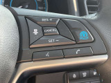プロパイロット搭載。高速道路でドライバーに代わってアクセル、ブレーキ、ステアリングを自動制御します。