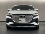 Q4スポーツバックe-tron 40 アドバンスド 