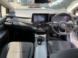 室内は、ルームクリーニングを行い納車になりますので納車後も快適な車内でお出かけできますよ