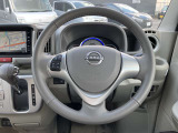 ステアリングスイッチ搭載!ハンドルひとつで手を離さなくても運転中視線をそらさなくても操作が出来て便利です