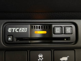 有料道路のレーン通過に便利なETC2.0車載器を装着しています。ご利用にはセットアップが必要となります。