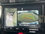 【パノラミックビューモニター】専用のカメラにより、上から見下ろしたような視点で360度クルマの周囲を確認することができます☆死角部分も確認しやすく、狭い場所での切り返しや駐車もスムーズに行えます。