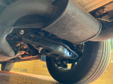 お車を安心してお乗りいただく為には、足回りの定期点検が欠かせません。サービスサポート(有償保証)では無料点検もご提供しており、安心のカーライフをお過ごしいただけるサポート体制が整っています。