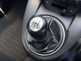 希少でパワフルな5速マニュアルミッション車
