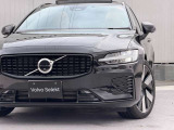 ボルボのセーフティー・パッケージは、前方車両や歩行者などとの衝突を回避、もしくは被害を軽減する「ヒューマン・セーフティー(歩行者・サイクリスト検知機能付き追突回避・軽減フルオートブレーキシステム)