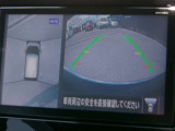 まるで上空から見下ろしているような感じで駐車が楽にできるインテリジェントアラウンドビューモニター!幅寄せが苦手な方でもサイドビューで確認することができますよ♪