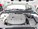 当店の認定中古車(VOLVO APPROVED CAR)はメーカー基準の車齢・走行に応じた内外装・機関の176項目もの項目に厳密な点検を実施。すべての基準を満たした自信を持ってお届けする中古車です。