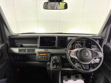 開放的な運転席周りとなっております♪