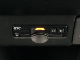 ビルトインタイプの【ETC】で見た目もスッキリ。高速道路の利用にとても便利です。
