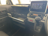 【 オートエアコン 】車内温度を感知して自動で温度調整をしてくれるのでいつでも快適な車内空間を創り上げます!