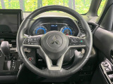 【純正革巻きステアリング】上質な革を使用することで、手にしっかり馴染みとても運転しやすいハンドルです♪