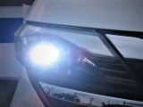 ナイトドライブの味方として人気のLEDヘッドライト! 夜間の視界を確保して安全な走行をサポ-トしてくれます。