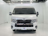 トヨタが誇る商用バン!信頼性も高いハイエース!