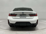 弊社ではオーナー様の安心安全ドライブをサポートさせていただくためにもBMW自動車保険をお勧めしております。