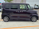 中古車の基本保証(期間は1年間・走行距離は無制限)のホット保証がついております。安心してご購入ください。※中古車保証は車両価格￥400.000-以上からになります。