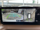 『アラウンドビューモニター』はスムーズな駐車と安全確認をサポートします。