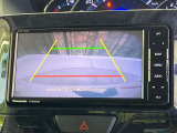 【バックカメラ】駐車時に後方がリアルタイム映像で確認できます。大型商業施設や立体駐車場での駐車時や、夜間のバック時に大活躍!運転スキルに関わらず、今や必須となった装備のひとつです!