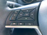 手元でナビの音量調整等が出来るのでナビの操作によるわき見運転を防止することが出来ます。