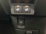 ダイハツのお店では、ダイハツを知り尽くしたプロフェッショナルが、専用の診断機器を使って各システムを点検。