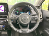 インテリアに合わせたデザインのステアリングは、運転される方のことも考え、運転しやすい形状、大きさです。是非一度、実際に触ってお確かめください。