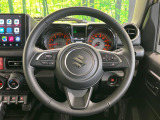 【純正革巻きステアリング】上質な革を使用することで、手にしっかり馴染みとても運転しやすいハンドルです♪
