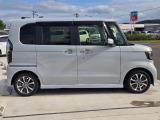 中古車の基本保証(期間は1年間・走行距離は無制限)のホット保証がついております。安心してご購入ください。※中古車保証は車両価格￥400.000-以上からになります。