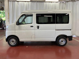 【スマートアシスト搭載車】 衝突回避支援ブレーキ機能(対車両・歩行者)、衝突警報機能(対車両・対歩行者)、誤発信抑制制御機能などの機能で安全な運転をサポートします