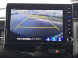 バックモニター付きで、車庫入れやバック時の後方確認をサポート。