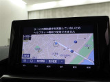 純正ナビを装備。タッチパネル式で使いやすく、お出かけもラクラクです。
