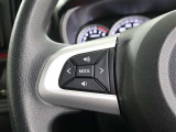 ☆ハンドルの左側のスイッチはオーディオの切り替え・選局・音量調整が出来ます。目線を変えずに操作が出来るので安全ですね♪