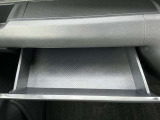 グローブボックスも収納しやすさ◎