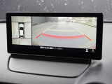360&deg;ビューモニターを搭載しています。コーナーセンサーと合せてお使いいただくことで、安全、安心にお車の取り回しを行っていただけます。