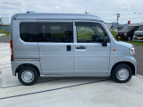 中古車の基本保証(期間は1年間・走行距離は無制限)のホット保証がついております。安心してご購入ください。※中古車保証は車両価格￥400.000-以上からになります。