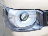 【ヘッドライト】省電力で長寿命の明るく運転しやすいLEDヘッドランプです。明るく照らすので暗い夜道からお客様を守ってくれます。