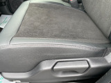 【助手席シート】試乗車上がりで使用感も少なく、シート状態良好です!