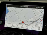 9インチナビ+フルセグで検索や操作がスイスイ行えます!