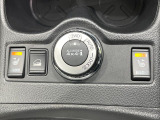 【前席シートヒーター】寒い日に重宝するシートヒーター!エアコンより早く温まってくれるので寒がりの人も安心ですね♪エアコンの温風は乾燥するから苦手、という方にもをおすすめです。