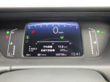 メーターもデジタルパネルで運転席からも見やすいです