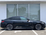 オリジナル・サービスもついたBMW自動車保険も取り扱っております。BMW自動車保険にご加入いただくと、万一のトラブルを24時間365日サポートするエマージェンシー・サービスの〈プレミアム〉をご利用いただけます。