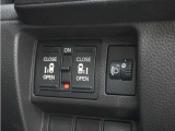 ◆両側電動スライドドア◆狭い駐車場でも乗り降りが楽々♪お子様が隣の車にドアを当ててしまう心配もございません!小さなお子様連れの方もこれで安心。