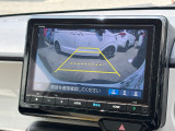 バック駐車が苦手な方や、初めてのお車で不安な方でも後方をナビ画面に映してくれるので、ラクラク停められます。