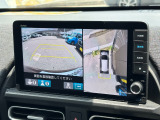 バック駐車が苦手な方や、初めてのお車で不安な方でも後方をナビ画面に映してくれるので、ラクラク停められます。