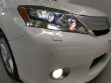LEDヘッドライトです。デザイン性がよくとても明るいので、夜間の走行や悪天候でも安心です。しかも長寿命!