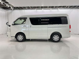 スライドドア開口部が広く荷物の出し入れがスムーズにできます。