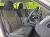 運転席シート廻りは使用感も少なく、良好な状態となっています。前オーナー様が丁寧に使っていたことがよくわかりますね。