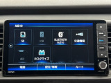 スマートフォンのような操作感の静電式タッチパネル。
