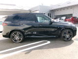 当社の新車販売下取車を多く扱っております。しっかりと整備され、大切に乗られた認定中古車を是非ご覧ください。営業スタッフ3名事務2名で毎日元気に営業しております。お気軽にご来店いただけたら幸いです。
