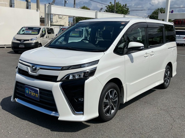 ヴォクシー 2.0 ZS マルチ ユーティリティ 5人乗!! 純正16インチアルミホイール