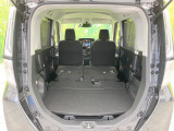 普段のお買い物や通勤、送迎等に十分な荷室スペースを確保しております。セカンドシートを倒すと、大きな荷物の積載も可能です♪