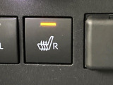 【シートヒーター】寒い日に重宝するシートヒーター!エアコンより早く温まってくれるので寒がりの人も安心ですね♪エアコンの温風は乾燥するから苦手、という方にもをおすすめです。
